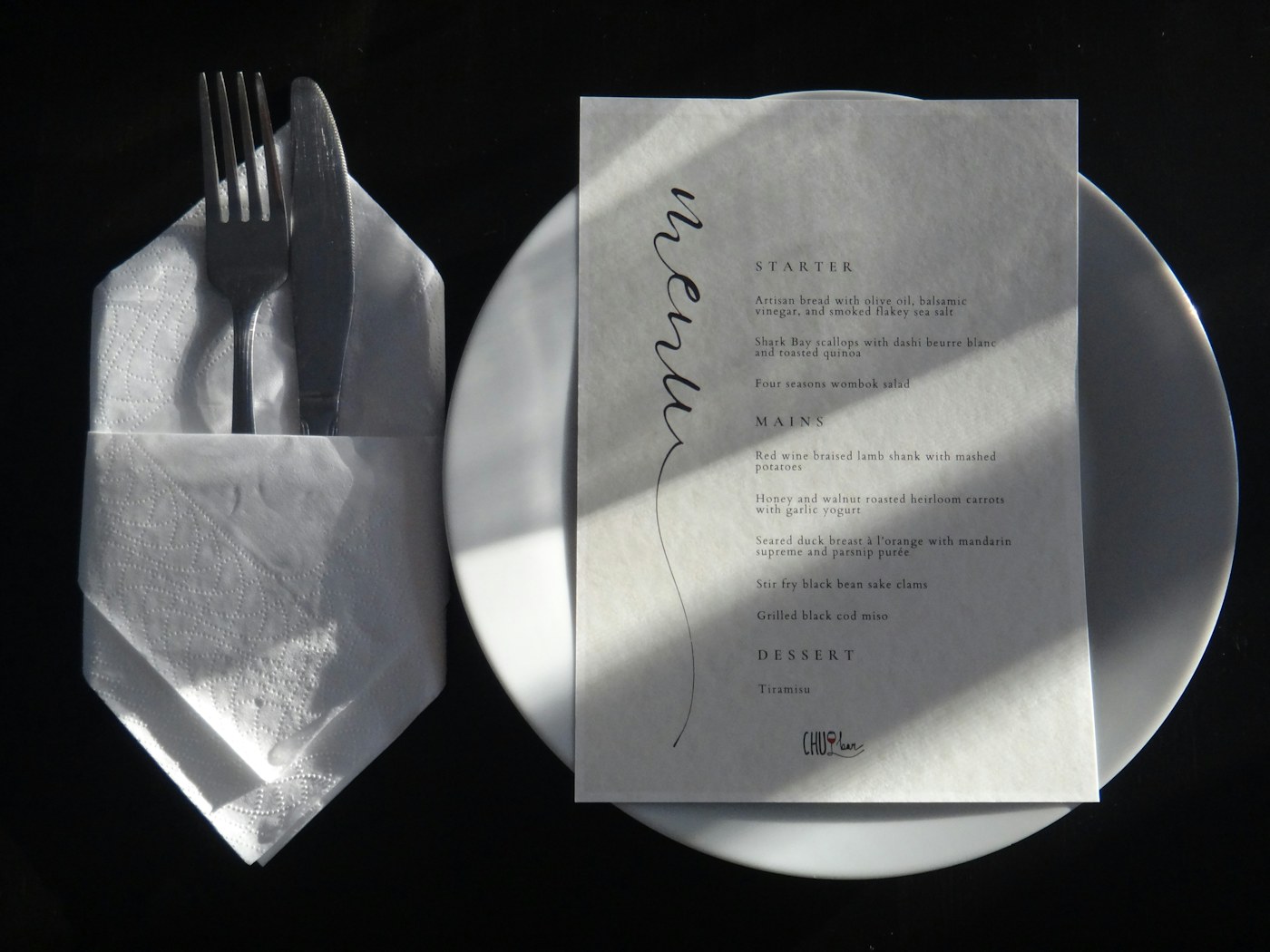 Menu stampato su un tavolo da ristorante